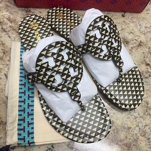 ❌Sale price firm❌❌Brand new Tory Burch san…
